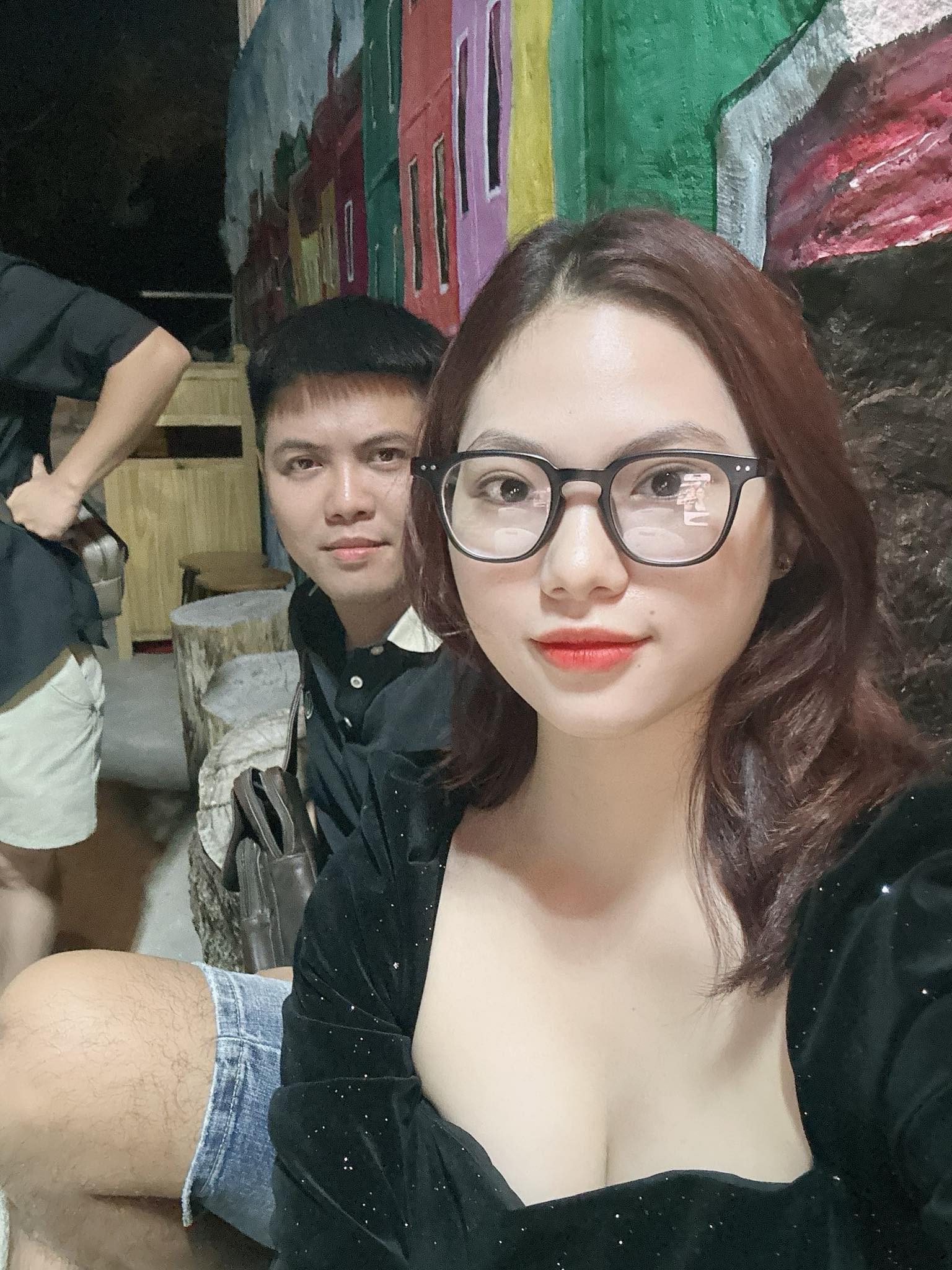 Hiền Mai 